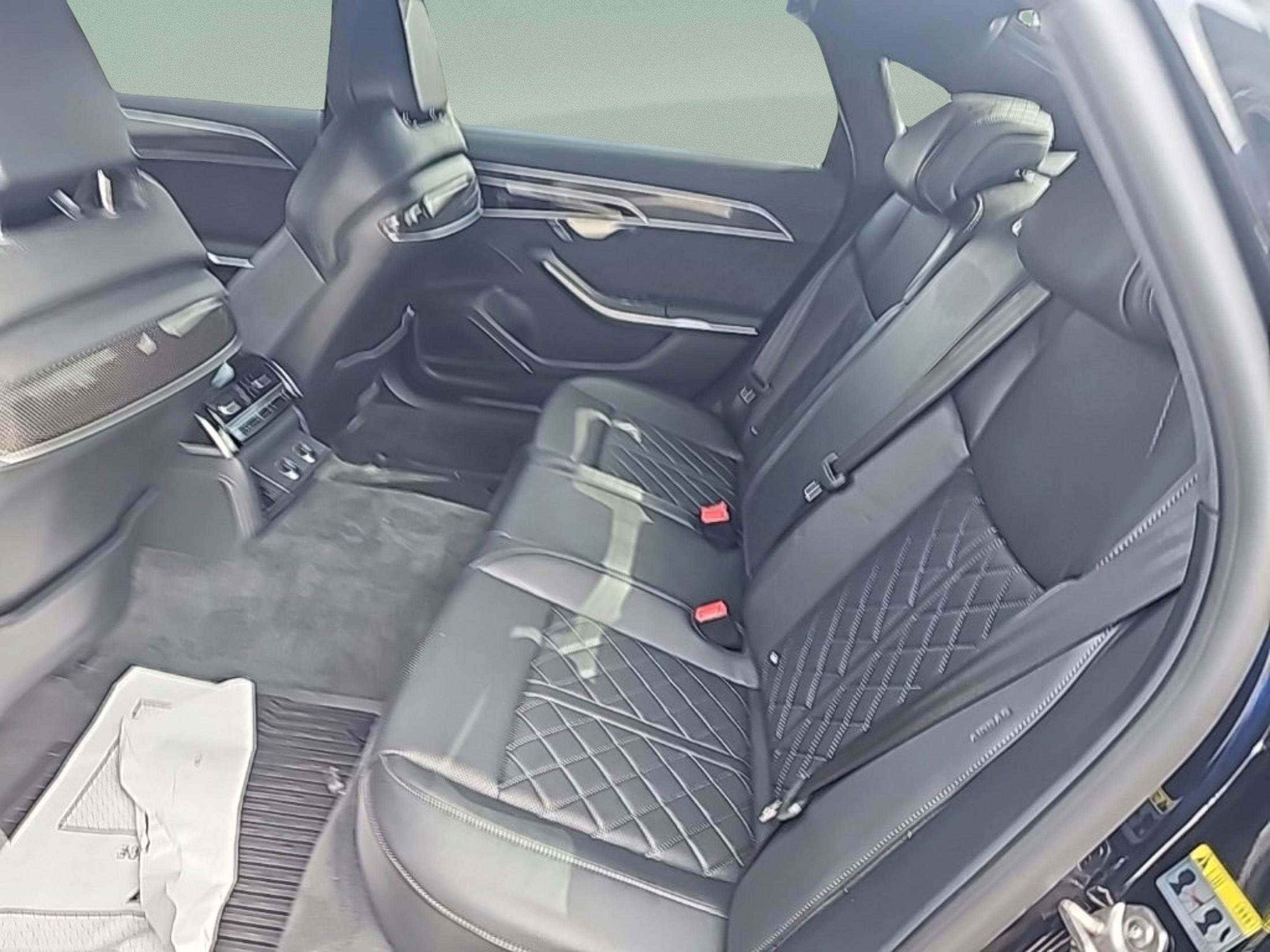 Used 2024 Audi S8 w/ S8 Comfort Plus Package image 24