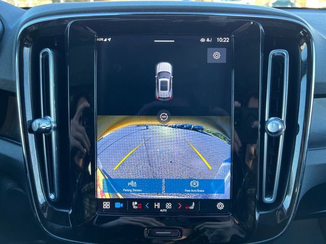 Used 2023 Volvo XC40 Recharge Ultimate image 27