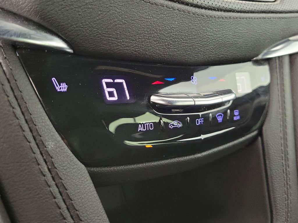 Used 2023 Cadillac XT5 Luxury FWD image 27