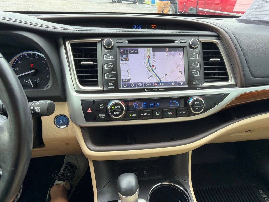 Used 2019 Toyota Highlander Limited Platinum AWD/4WD image 12