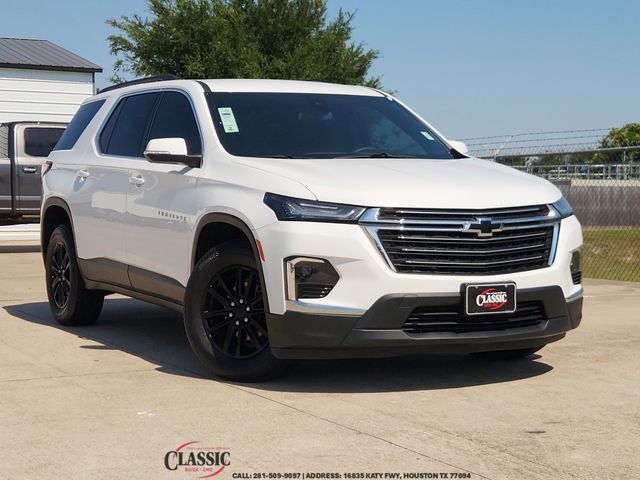 Used 2023 Chevrolet Traverse LT