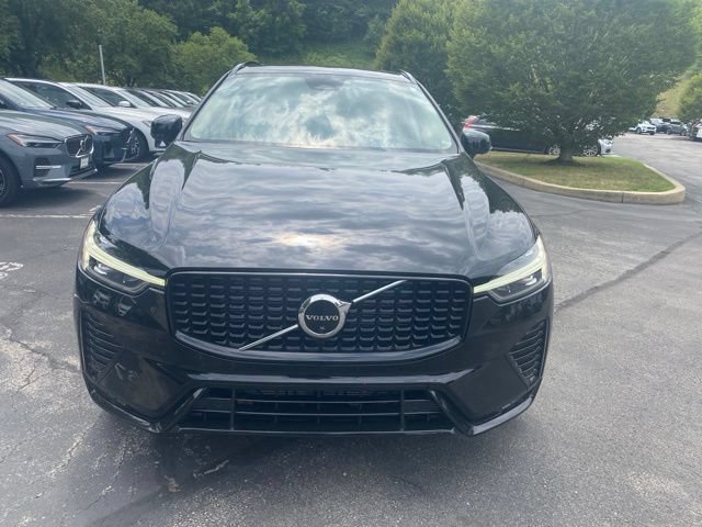 Used 2023 Volvo XC60 B5 Plus w/ Climate Package AWD/4WD image 8