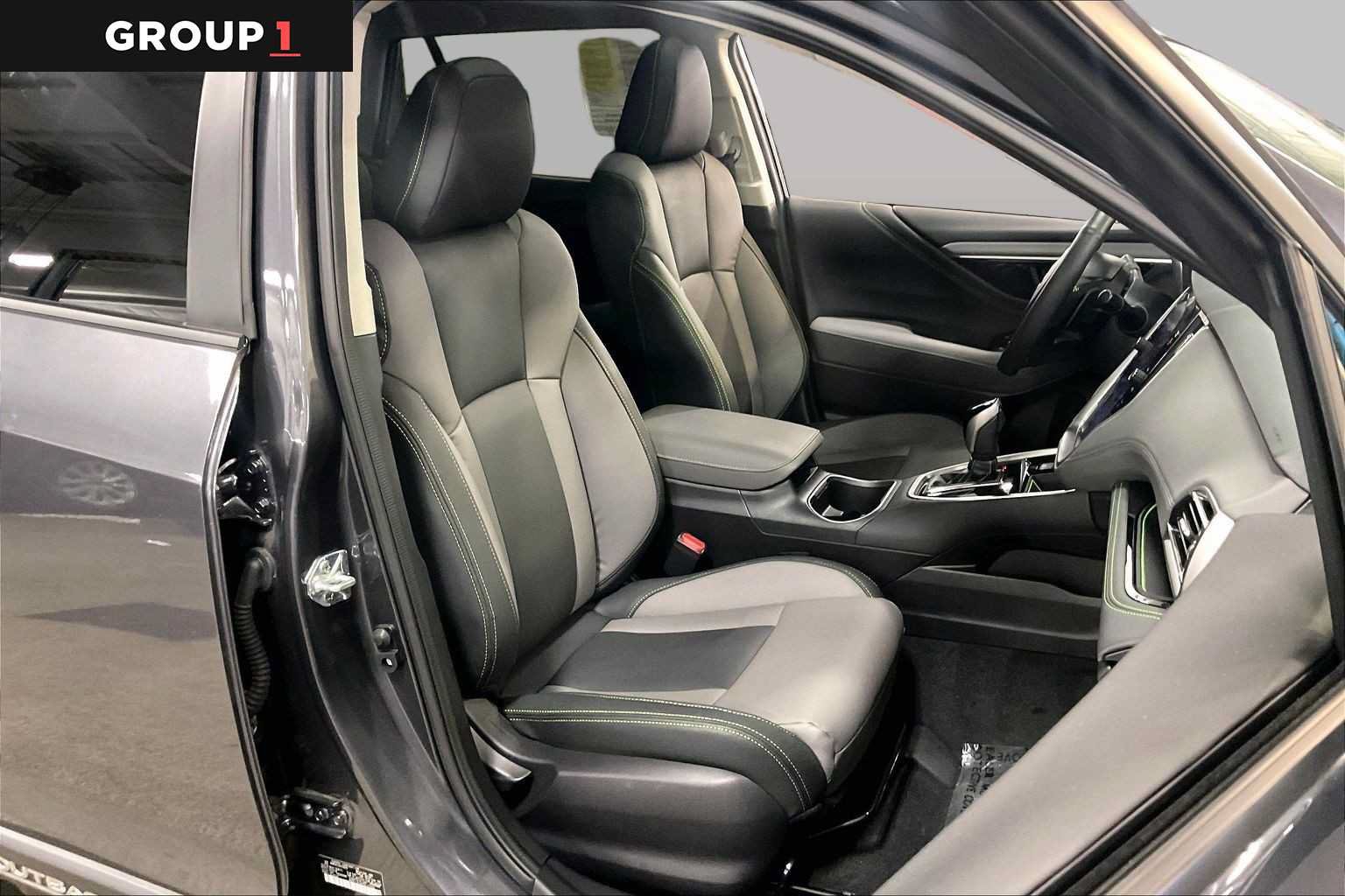 Certified 2025 Subaru Outback Onyx Edition AWD/4WD image 9
