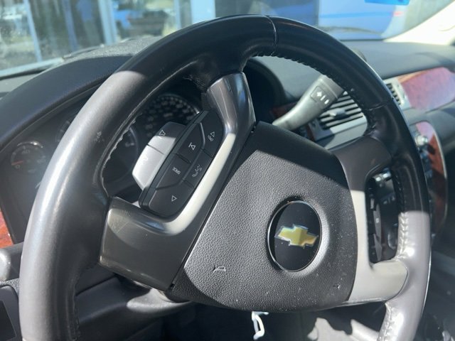 Used 2011 Chevrolet Avalanche LT w/ Luxury Package image 5