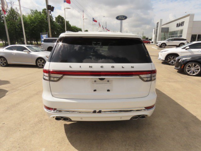 Certified 2022 Lincoln Aviator Black Label AWD/4WD image 11