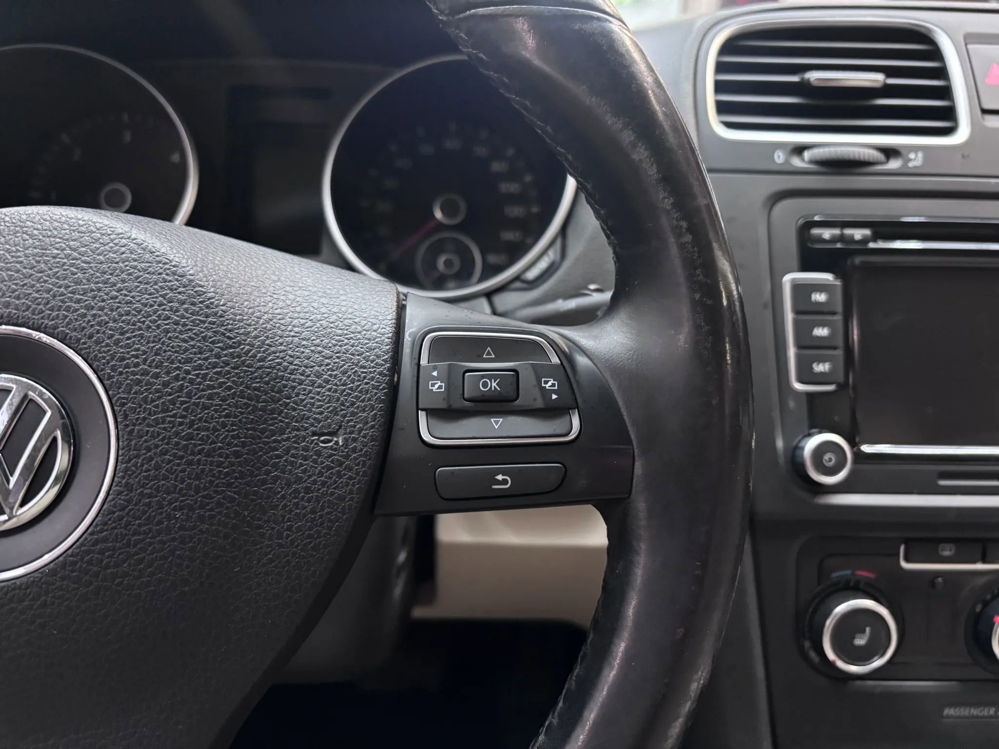 Used 2012 Volkswagen Jetta TDI FWD image 16