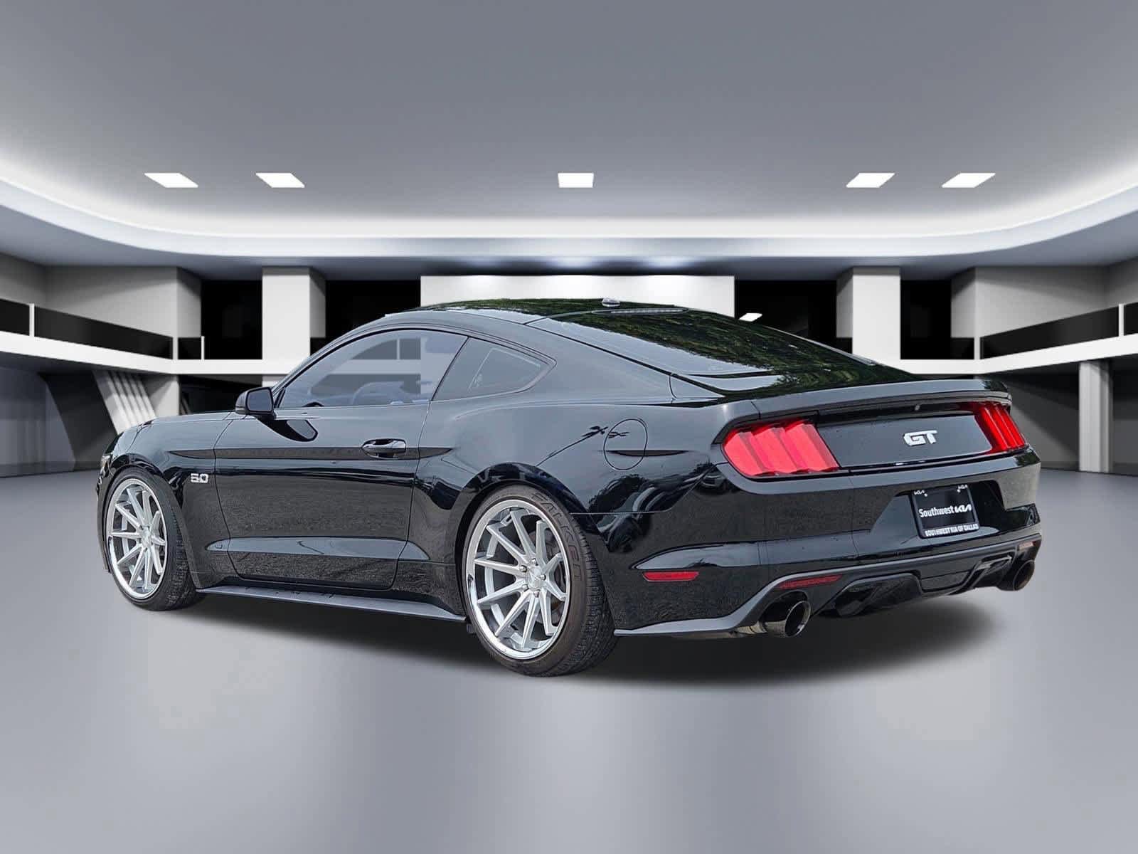 Used 2015 Ford Mustang GT Premium w/ Equipment Group 401A RWD image 3