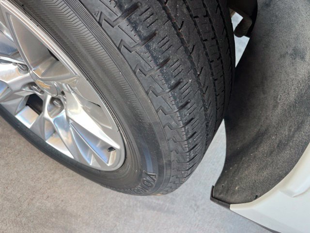 Used 2023 Chevrolet Suburban Premier AWD/4WD image 9
