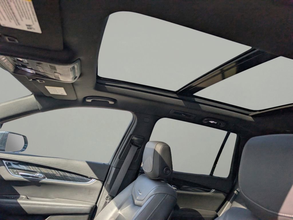 Used 2020 Cadillac XT6 Premium Luxury FWD image 19