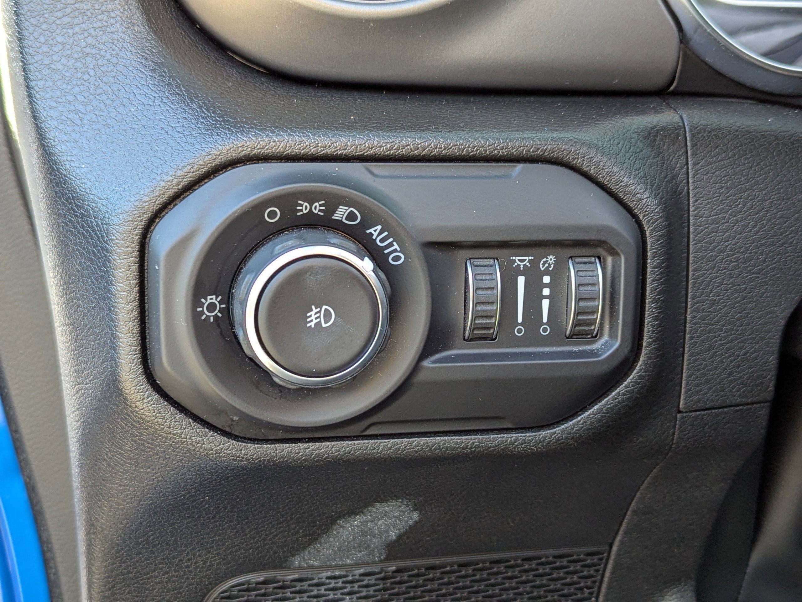 Certified 2022 Jeep Wrangler Sport S w/ Sun And Sound Package image 17