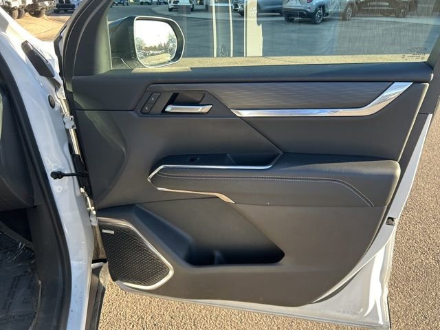 Used 2025 GMC Acadia Elevation image 18