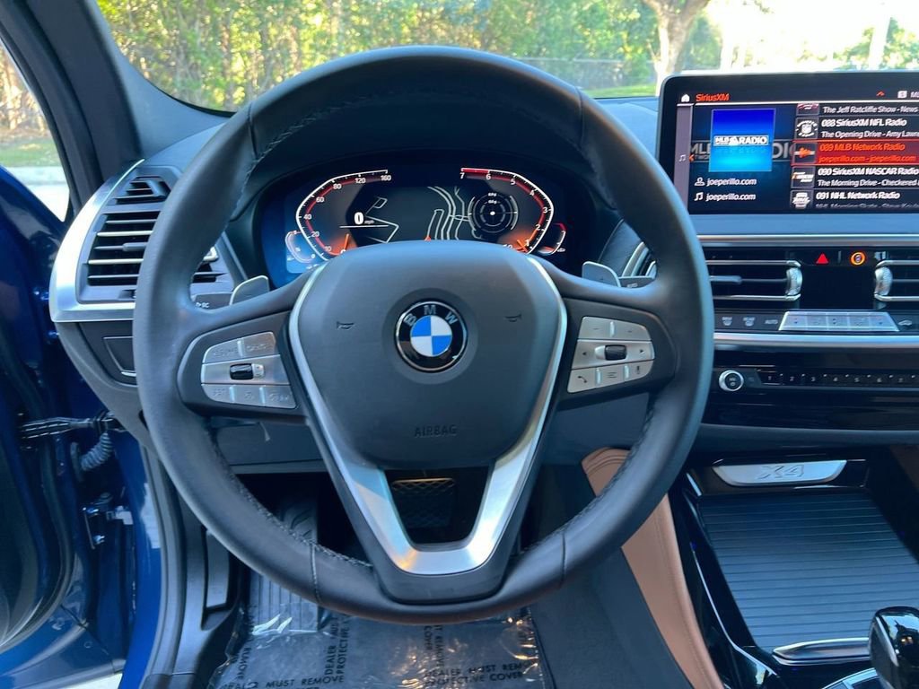 Used 2024 BMW X4 xDrive30i w/ Parking Assistance Package image 13