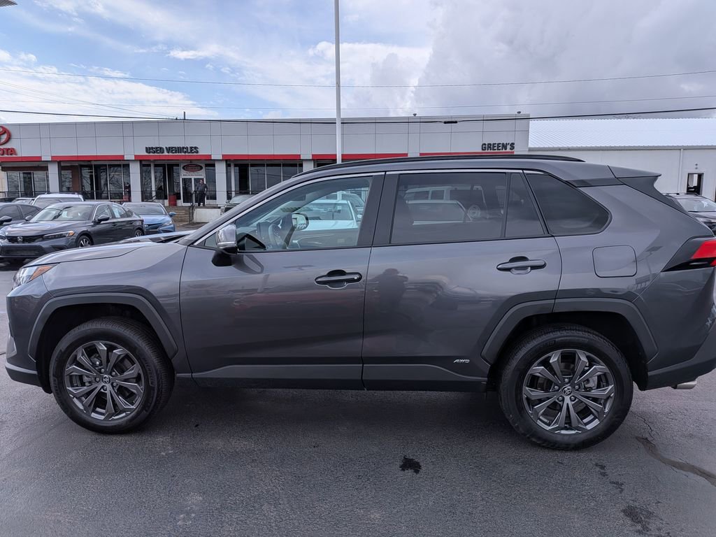 Used 2025 Toyota RAV4 XLE Premium w/ Weather Package image 4