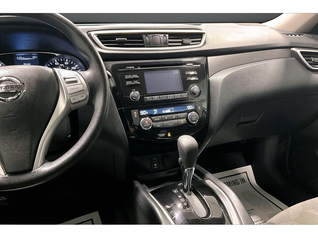 Used 2016 Nissan Rogue SV image 7