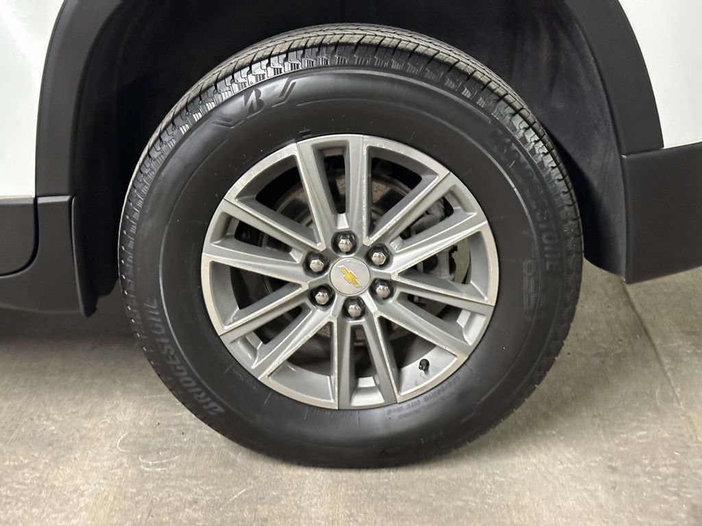 Certified 2023 Chevrolet Traverse LT AWD/4WD image 9