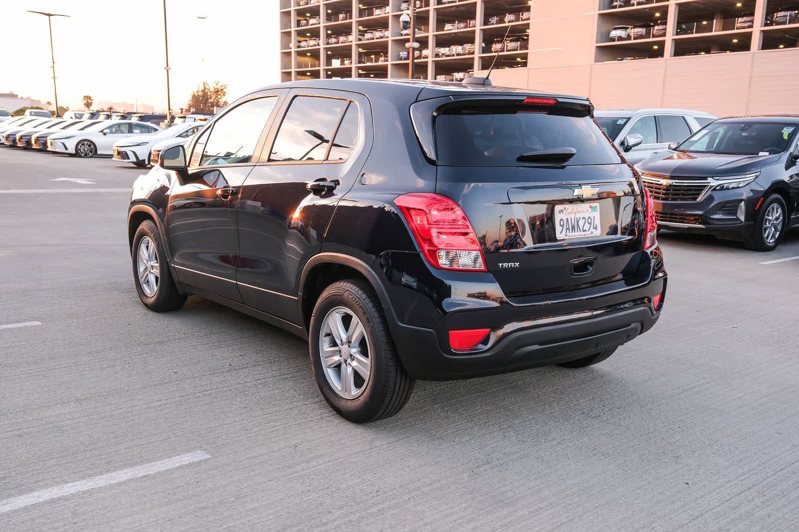 Used 2022 Chevrolet Trax LS w/ Tint and Cruise Package FWD image 6