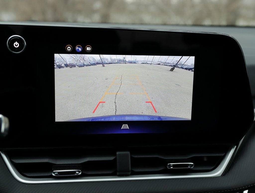 Used 2025 Chevrolet Equinox LT FWD image 16