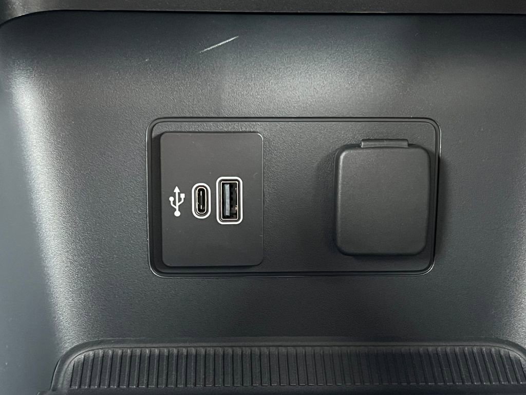 Used 2026 Ford Explorer Active w/ Active Comfort Package image 26