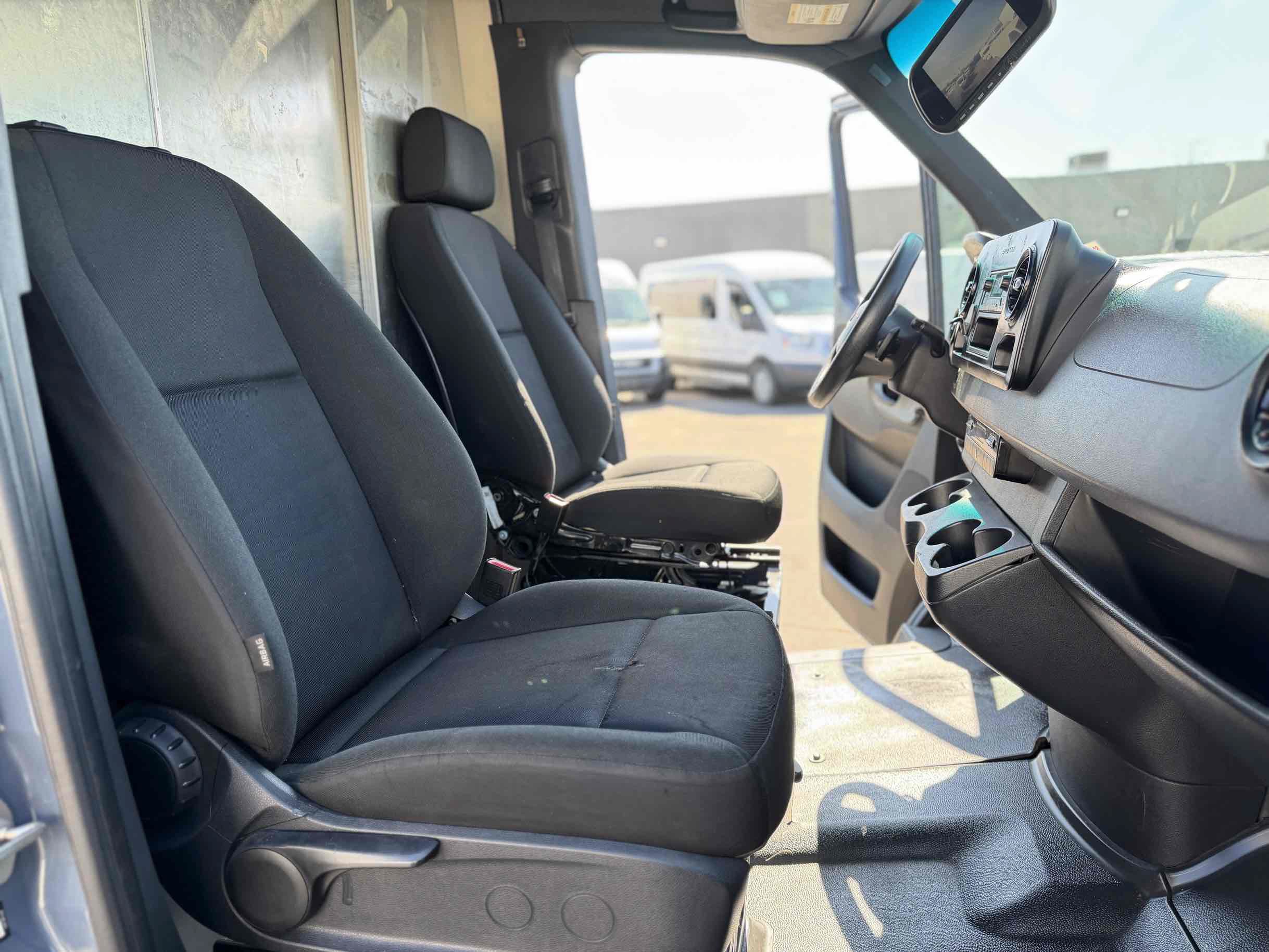 Used 2019 Mercedes-Benz Sprinter 144 image 15
