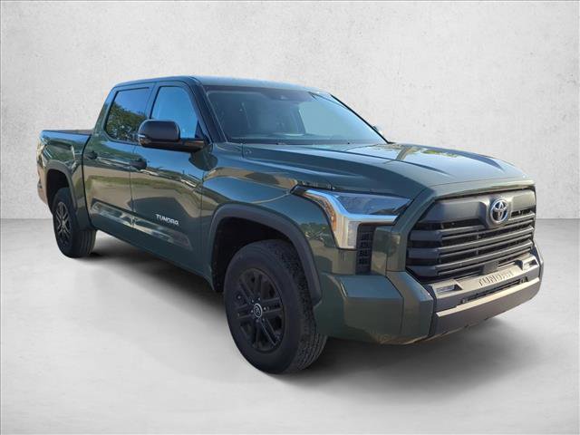 Used 2022 Toyota Tundra SR5 w/ SR5 Convenience Package image 2