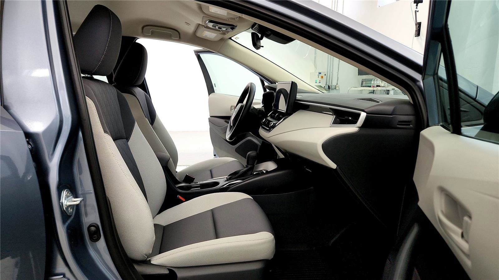 Certified 2025 Toyota Corolla LE w/ LE Premium Package image 17