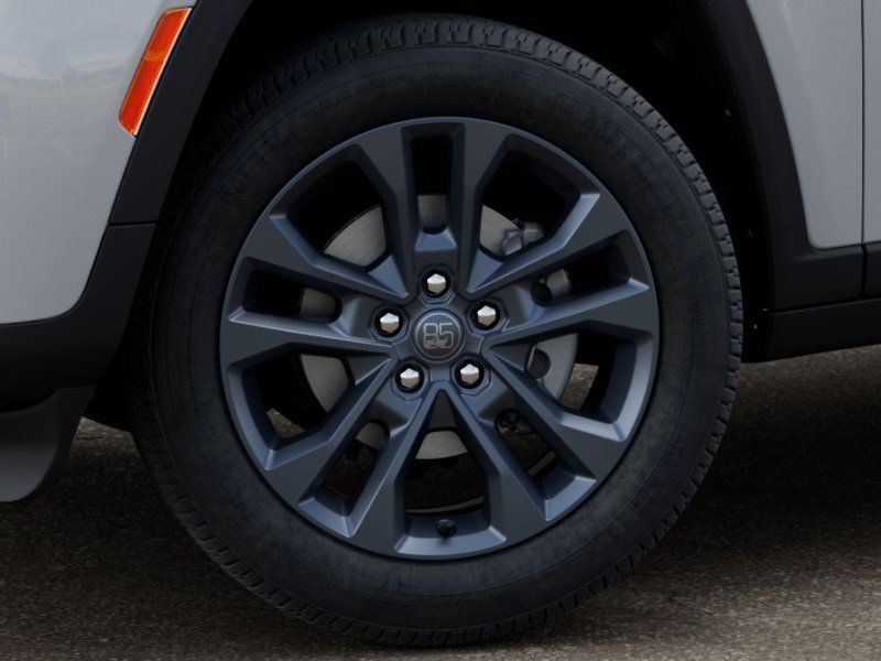 New 2026 Jeep Grand Cherokee L Limited AWD/4WD image 9
