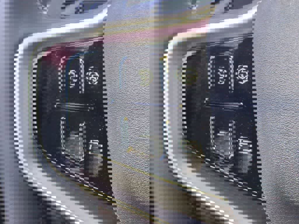 New 2025 Volvo EX30 Plus w/ Protection Package Premier image 23