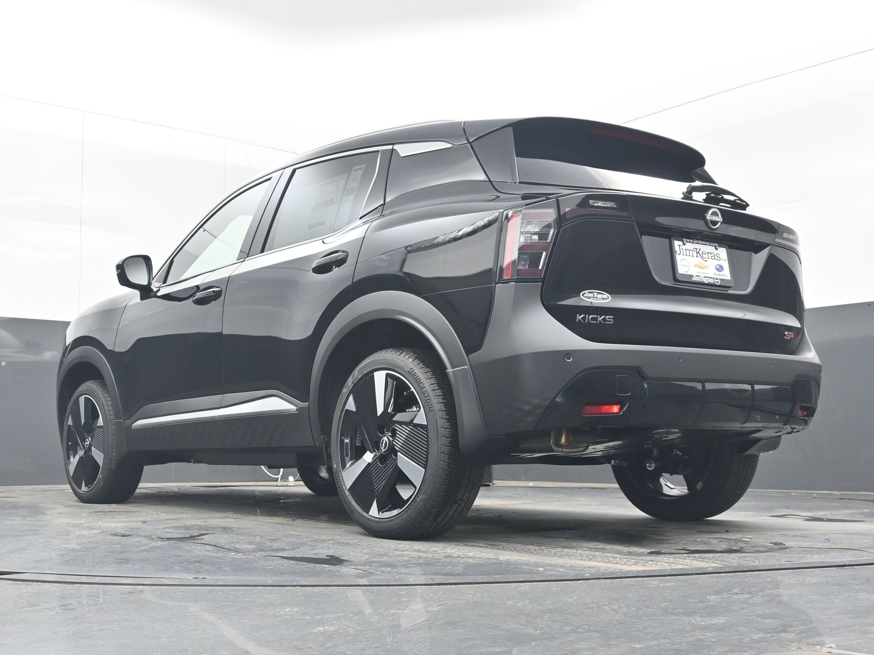 New 2026 Nissan Kicks SR w/ SR Premium Package image 28