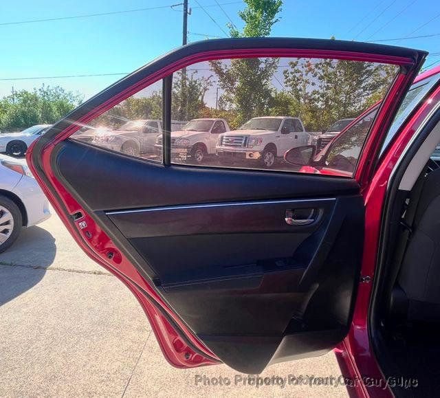 Used 2018 Toyota Corolla LE FWD image 26