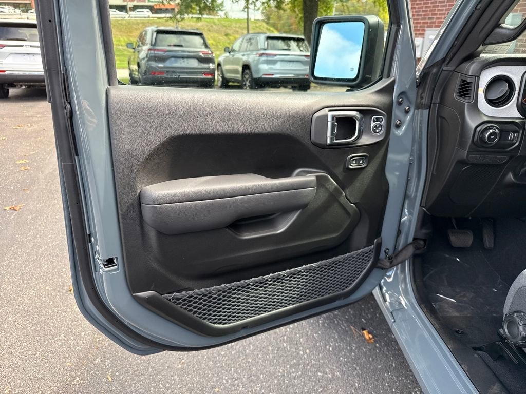 New 2025 Jeep Wrangler Sport S image 11