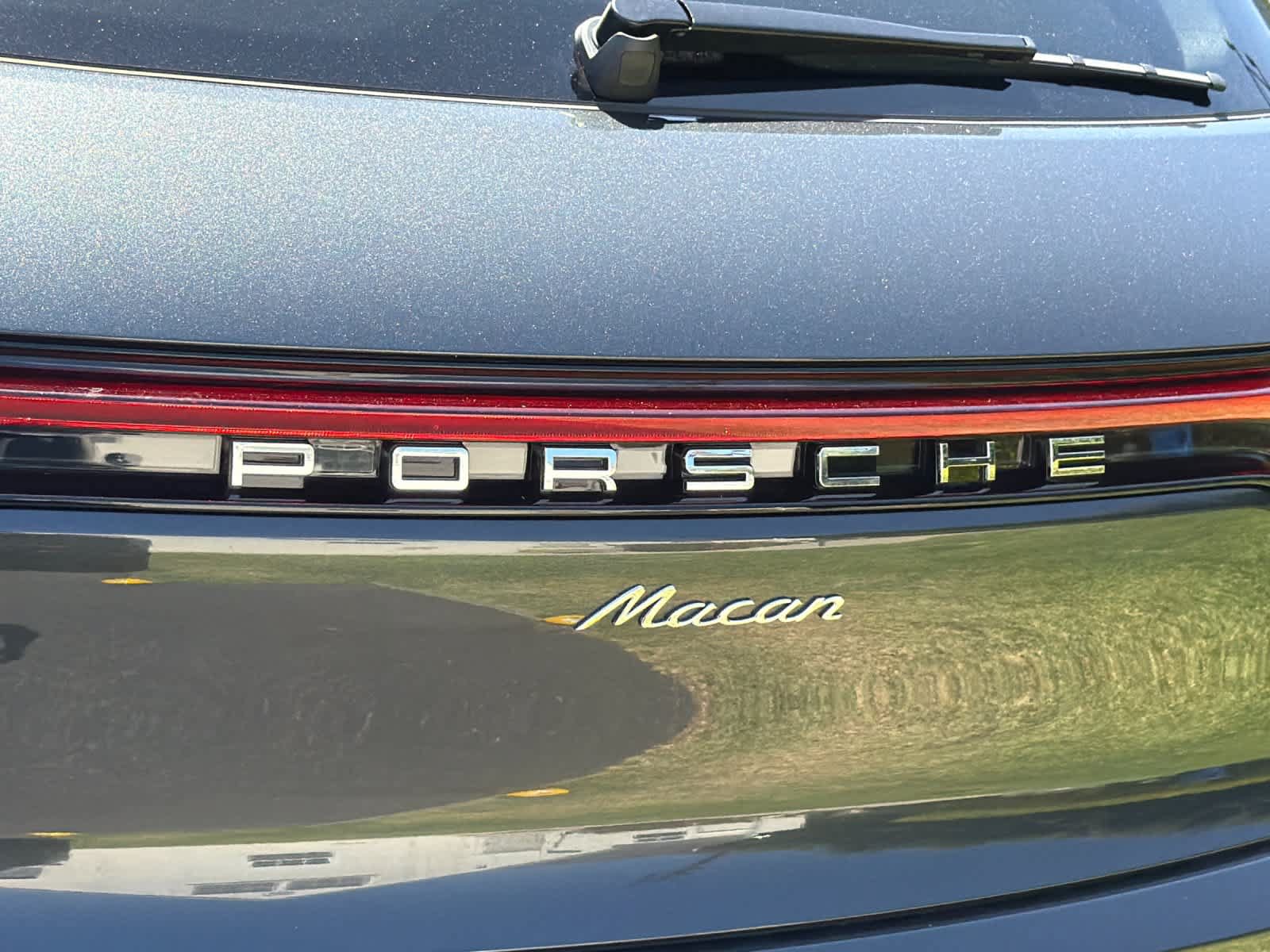 New 2026 Porsche Macan AWD/4WD image 31