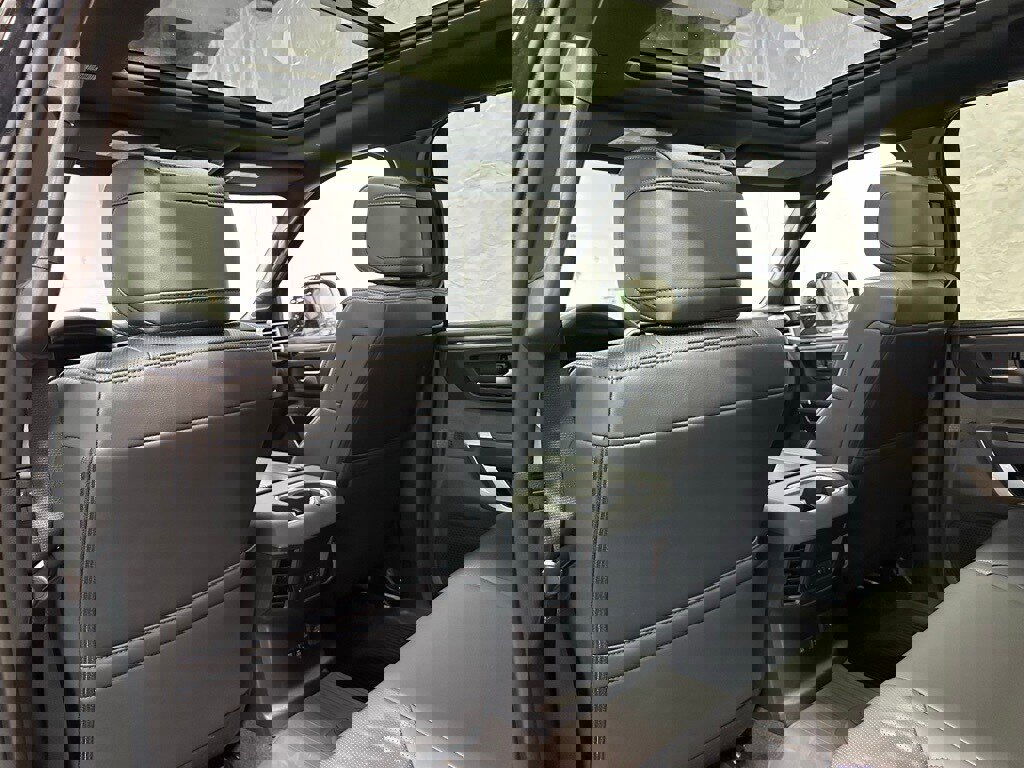 Used 2025 Toyota Tundra Platinum image 53