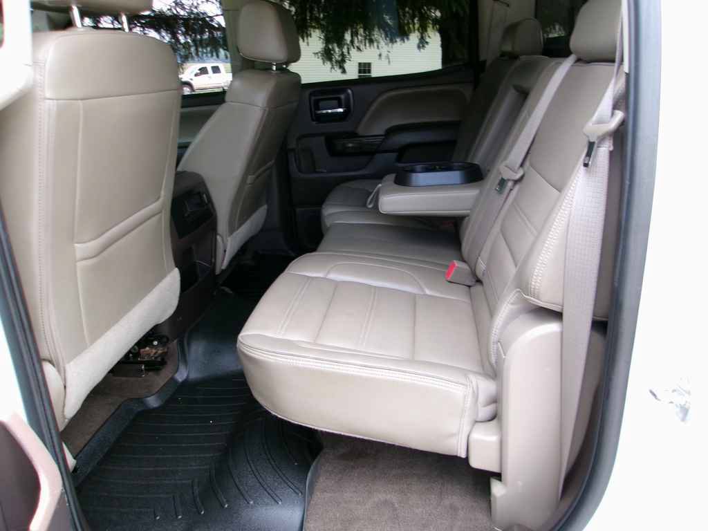Used 2016 GMC Sierra 1500 Denali w/ Denali Ultimate Package AWD/4WD image 7