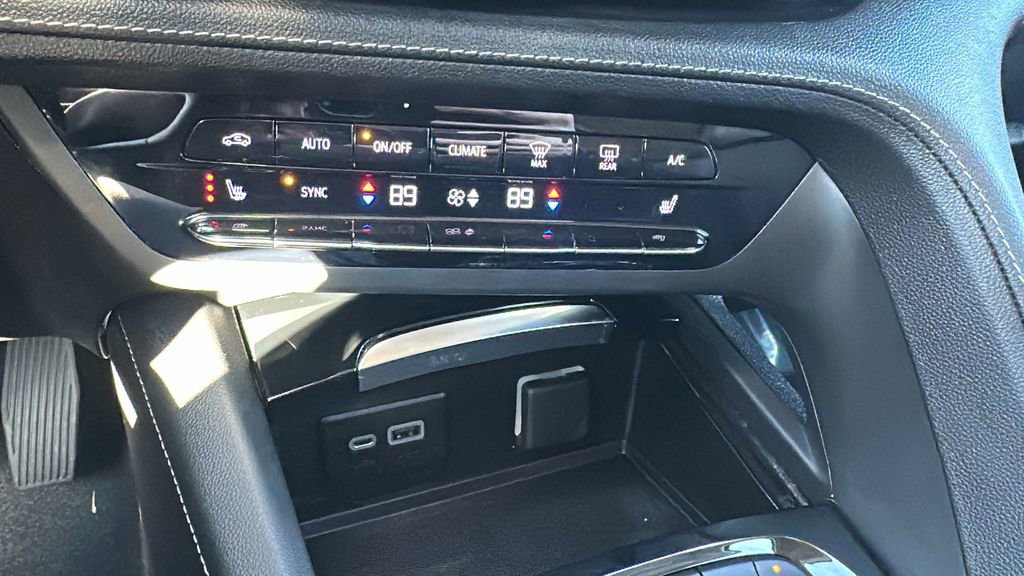 Used 2023 Buick Envision Preferred image 20
