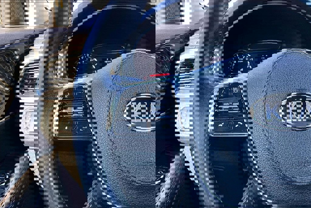 Used 2020 Kia Sorento LX w/ LX I4 Convenience Package image 18