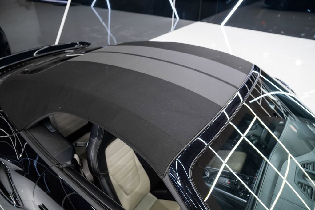 Used 2022 Porsche 911 Turbo image 30