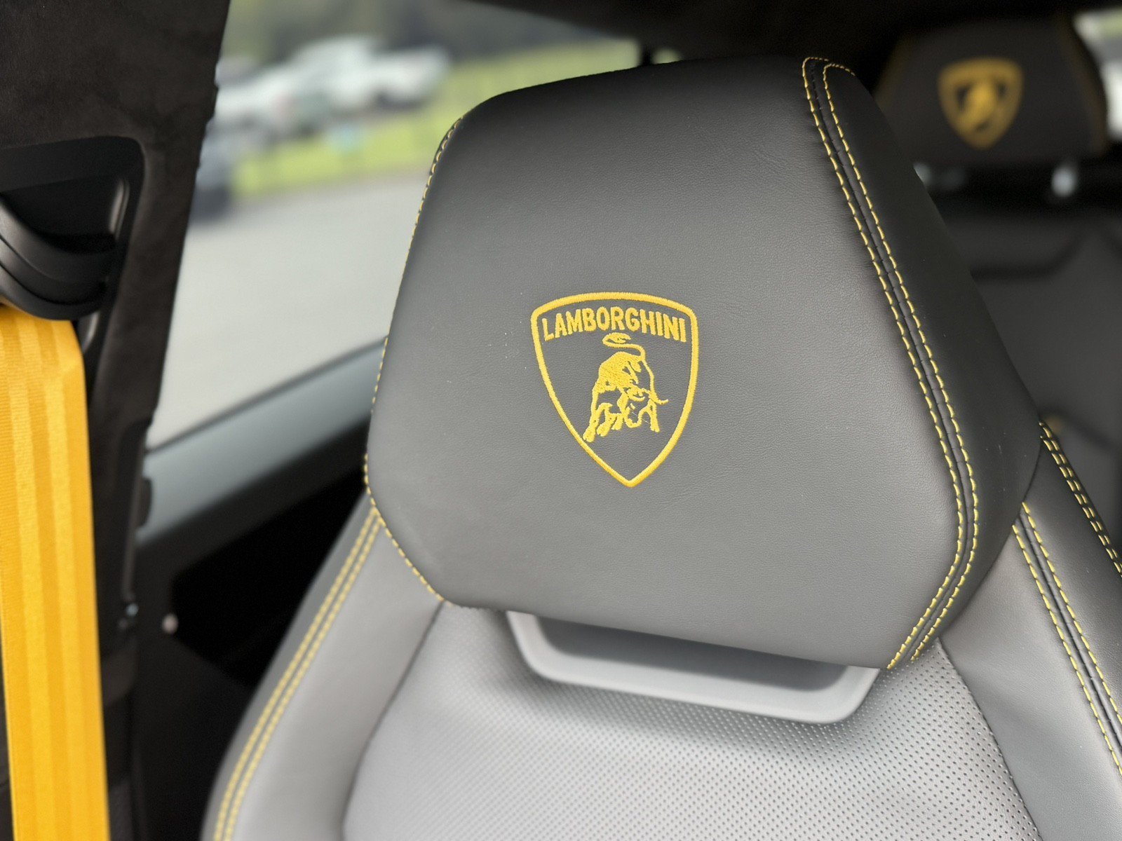 Used 2024 Lamborghini Urus S AWD/4WD image 24