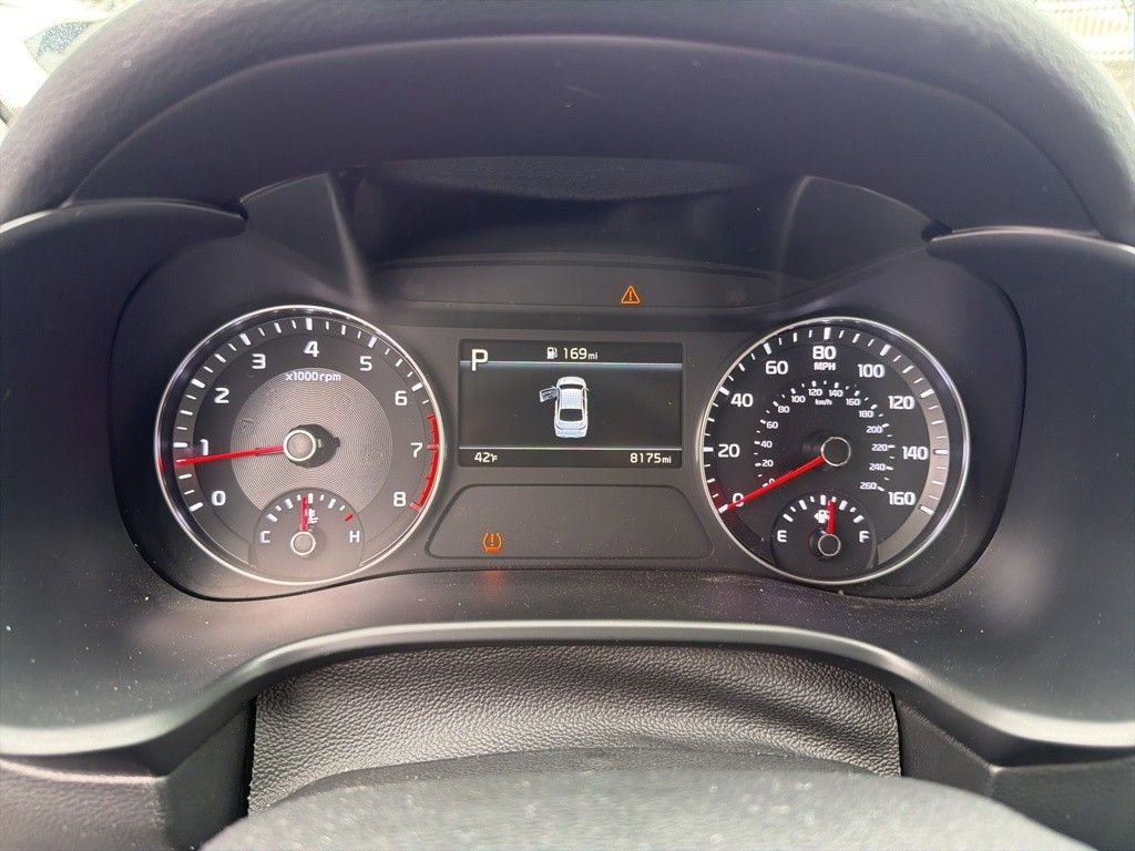 Used 2023 Kia Forte LXS image 5