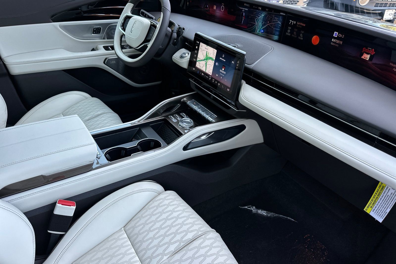 New 2026 Lincoln Nautilus Black Label w/ Jet Appearance Package AWD/4WD image 15