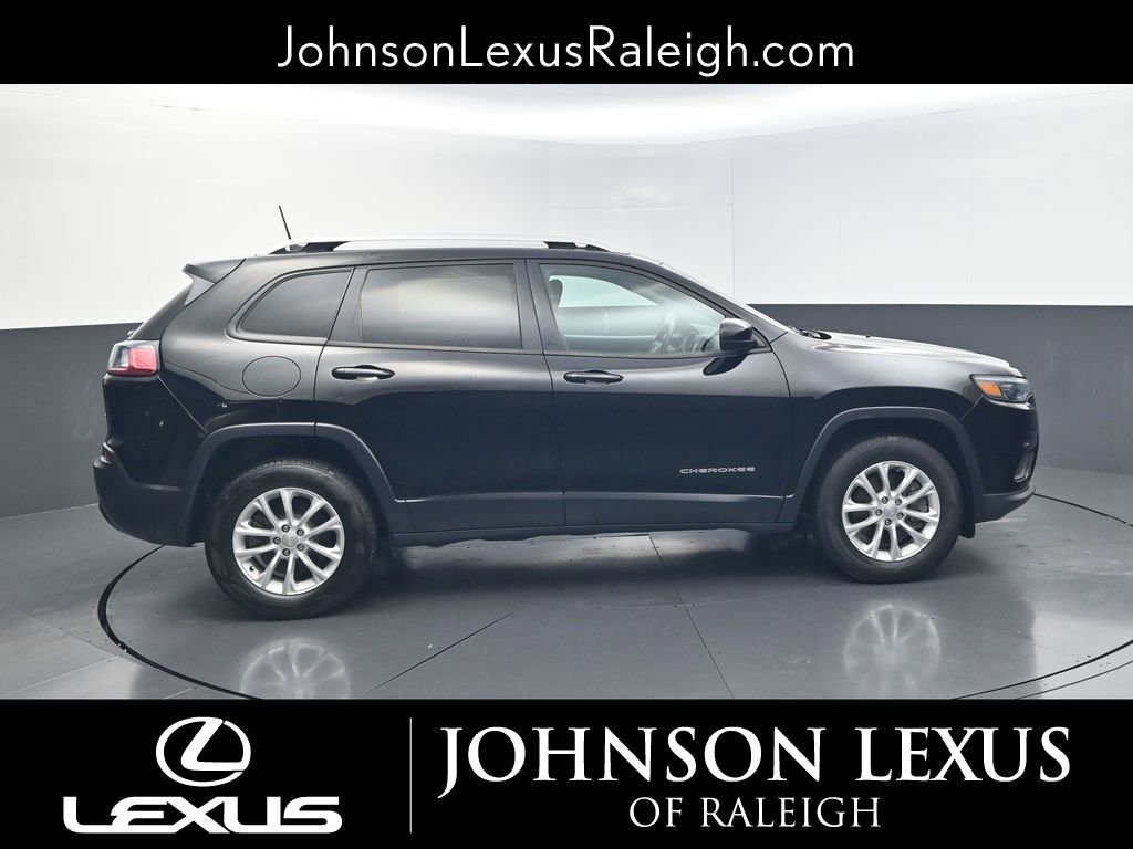 Used 2020 Jeep Cherokee Latitude AWD/4WD image 6