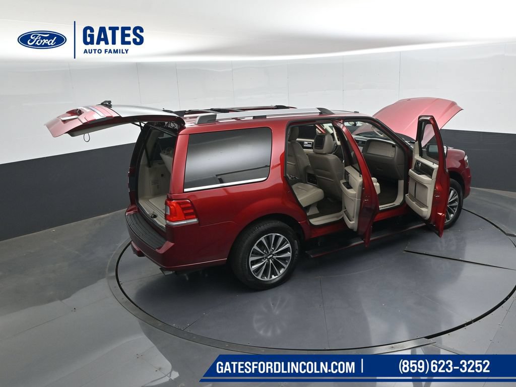 Used 2017 Lincoln Navigator Select AWD/4WD image 57