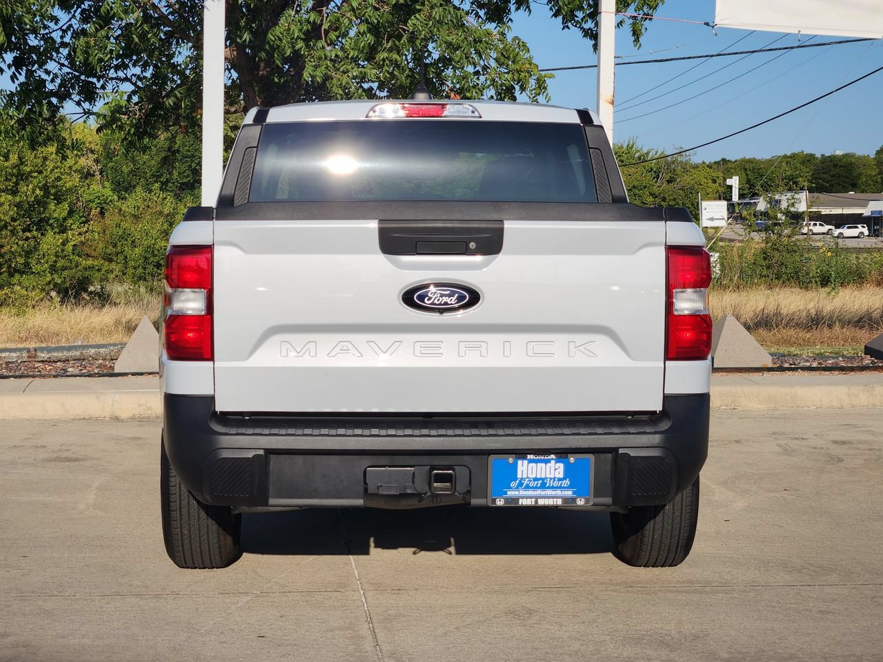 Used 2025 Ford Maverick XLT w/ Equipment Group 302A AWD/4WD image 6