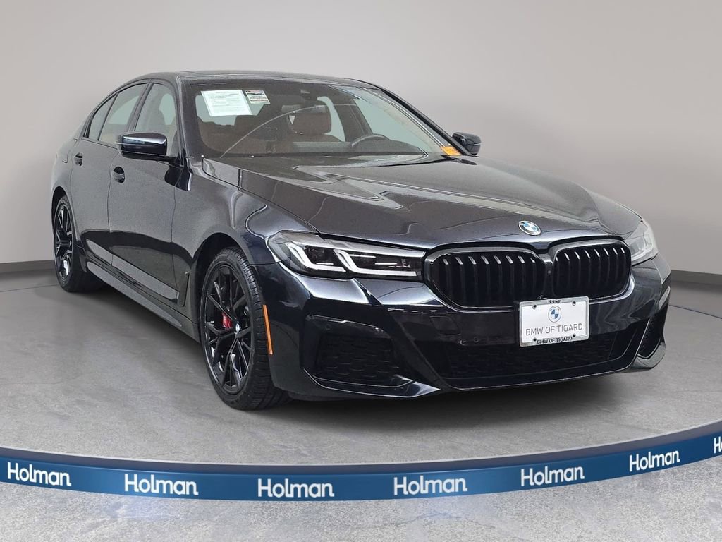 Used 2021 BMW 530e xDrive w/ M Sport Package AWD/4WD image 3