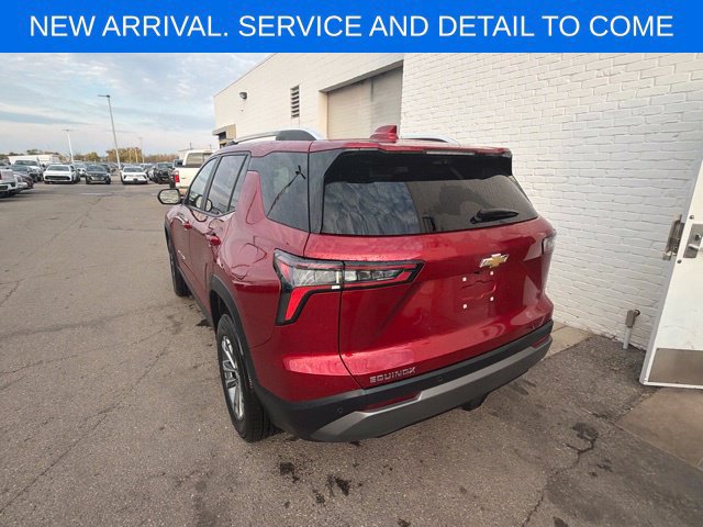 Used 2025 Chevrolet Equinox LT w/ Convenience Package II FWD image 10