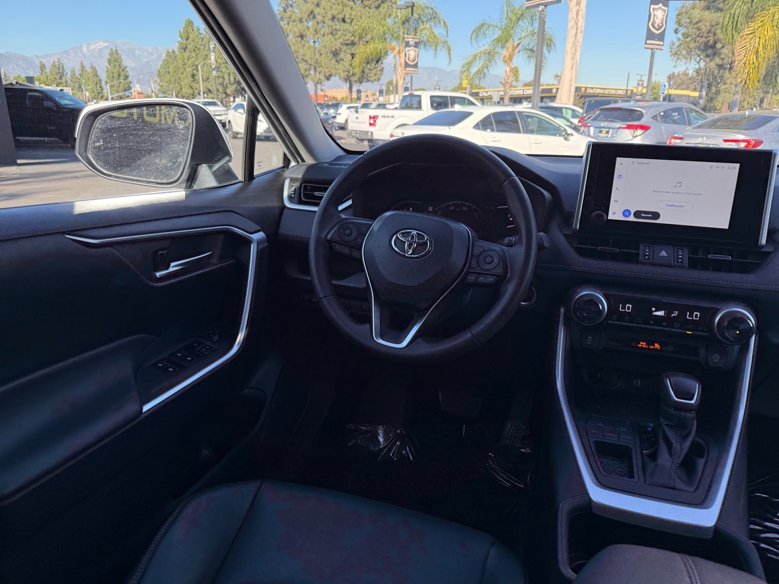 Used 2023 Toyota RAV4 XLE Premium image 22