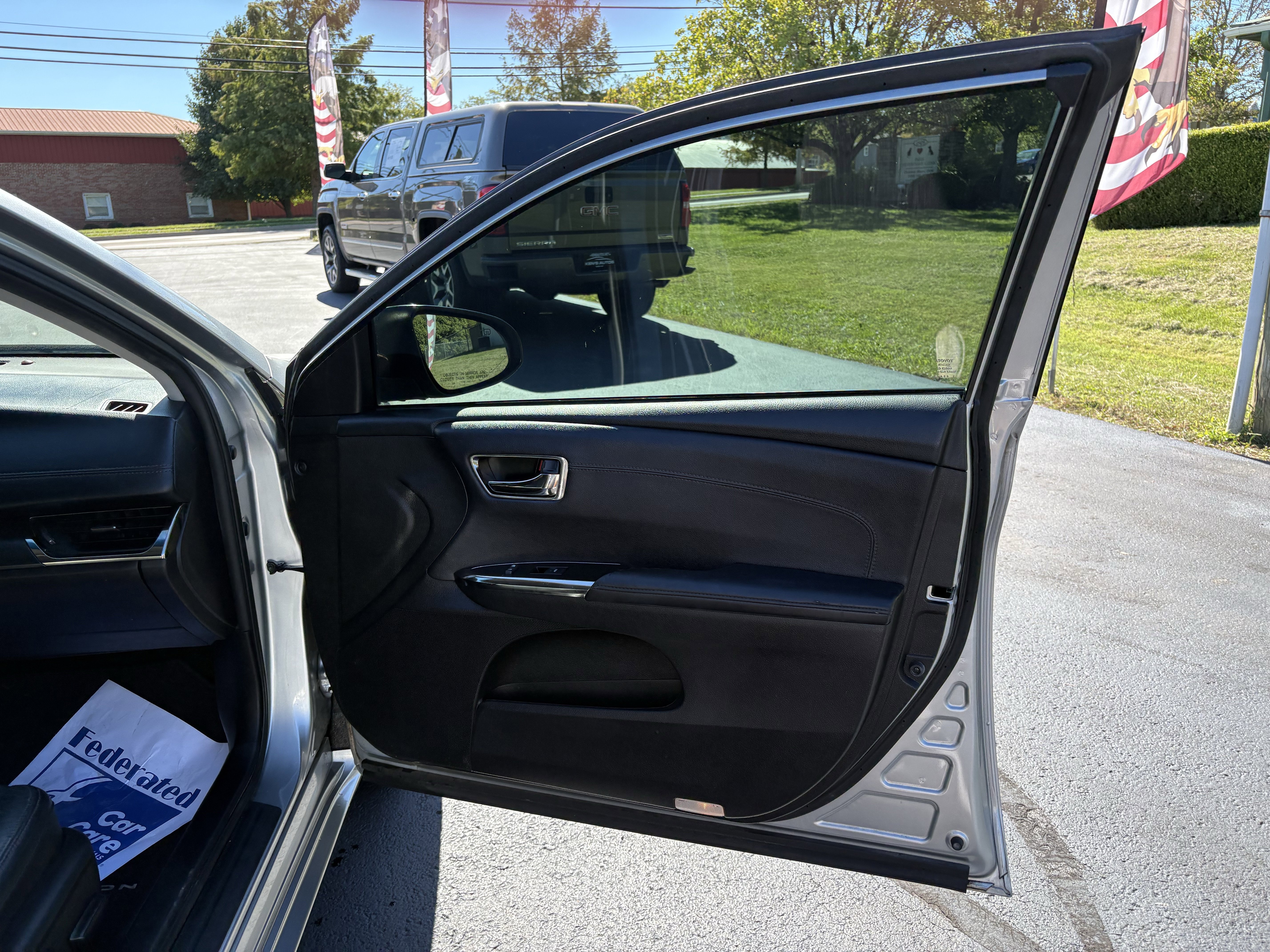 Used 2017 Toyota Avalon XLE image 28