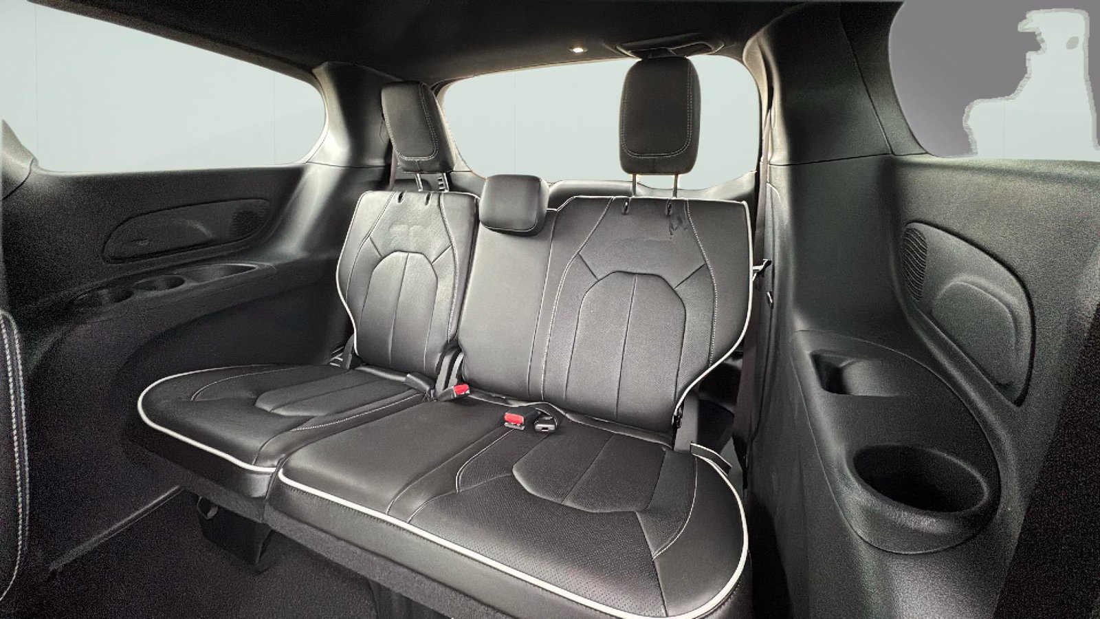 New 2026 Chrysler Pacifica Limited w/ S Appearance Package FWD image 30