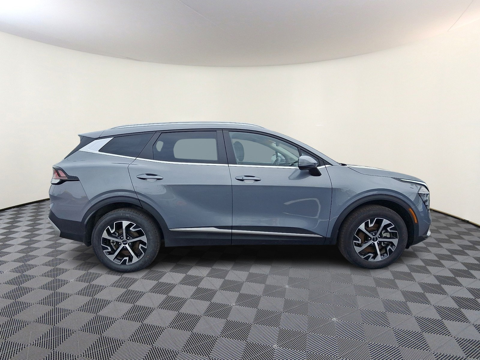 Used 2025 Kia Sportage EX AWD/4WD image 7