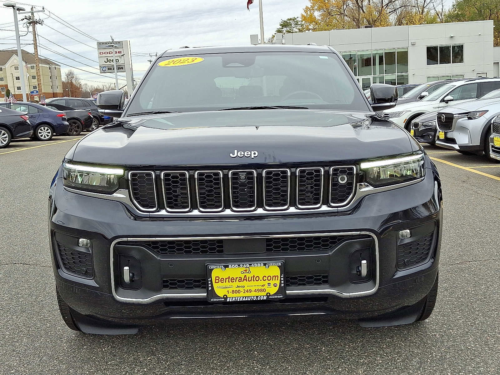 Used 2023 Jeep Grand Cherokee Overland w/ Adv Protech Group III image 2