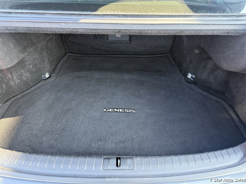 Used 2015 Hyundai Genesis 3.8 w/ Option Group 04 RWD image 19